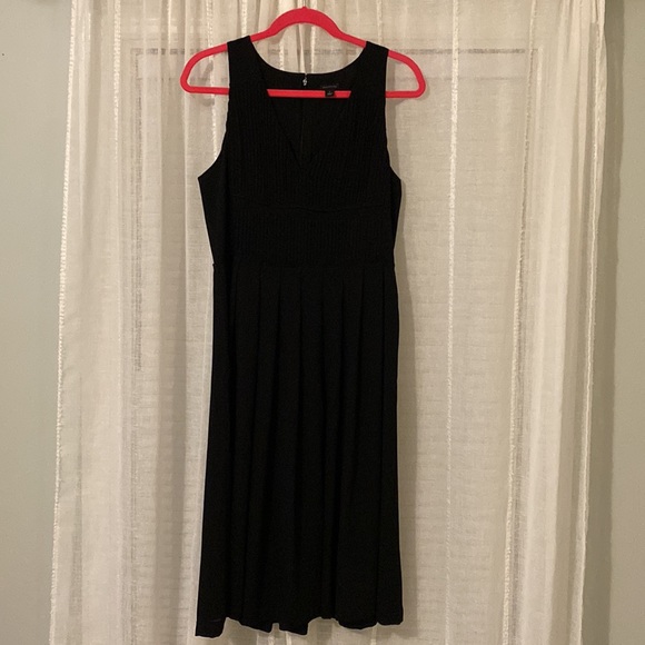 EUC, Ann Taylor Dress - Picture 2 of 4